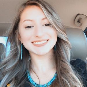 Meet your Posher, Emily